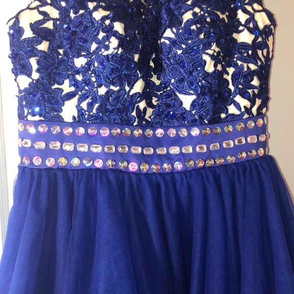 Prom Dress - Picture 3 of 7